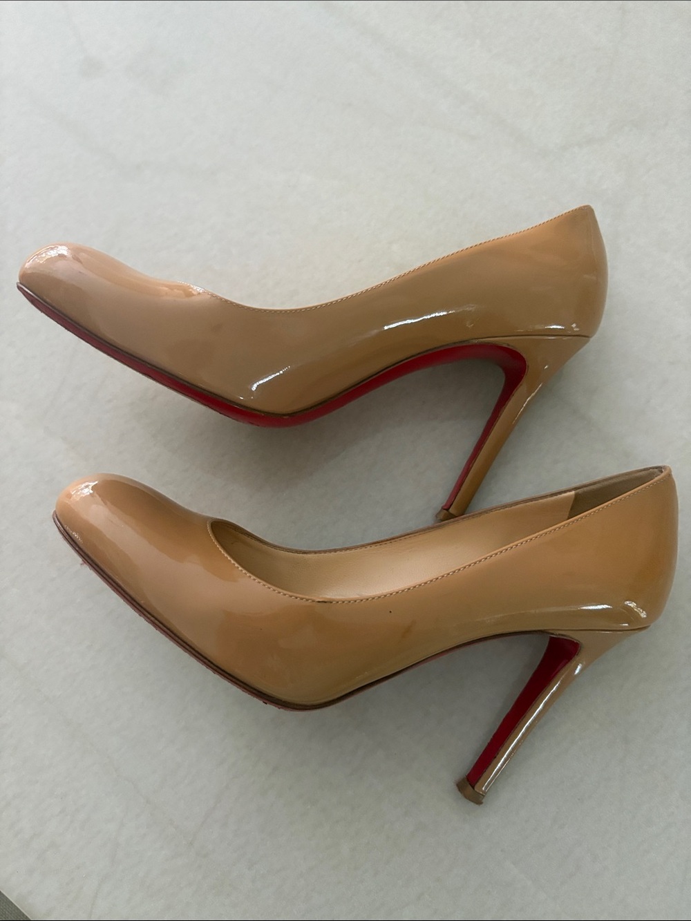 Christian Louboutin Dolly 85 Patent Pump in Nude - Picture 4 of 10